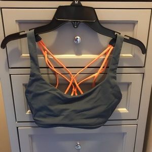 Lululemon sports bra
